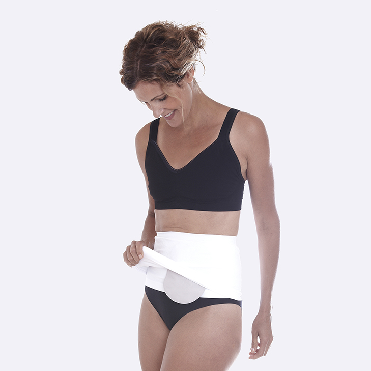 Stoma support outlet belt