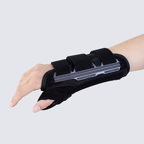Wrist-Thumb Embrace wrist brace with thumb